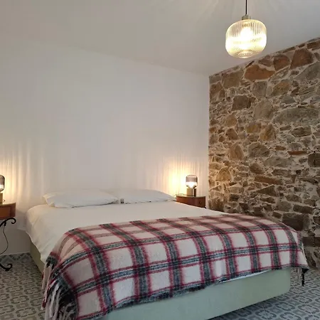 Casa Baa Miranda do Corvo